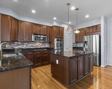 10512 Old Ellicott Circle - Photo Thumbnail 12