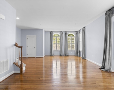 10512 Old Ellicott Circle - Photo Thumbnail 5