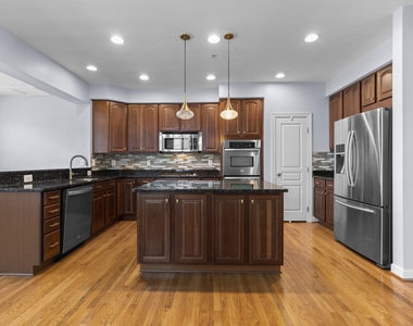 10512 Old Ellicott Circle - Photo Thumbnail 13