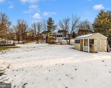 2422 Cobblestone Way - Photo Thumbnail 39