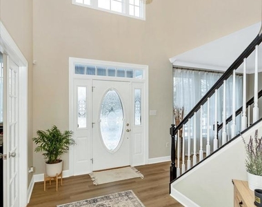 2422 Cobblestone Way - Photo Thumbnail 1