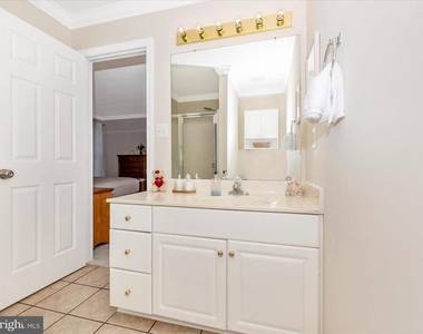 2422 Cobblestone Way - Photo Thumbnail 34