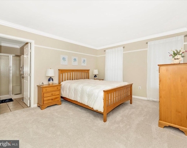 2422 Cobblestone Way - Photo Thumbnail 32