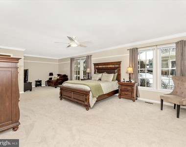 2422 Cobblestone Way - Photo Thumbnail 25