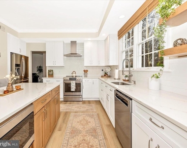 2422 Cobblestone Way - Photo Thumbnail 14