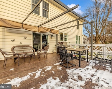 2422 Cobblestone Way - Photo Thumbnail 44