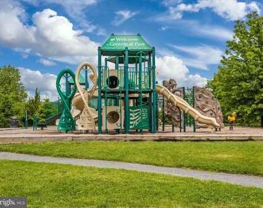 2422 Cobblestone Way - Photo Thumbnail 49