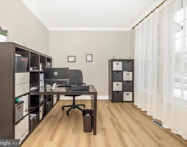 2422 Cobblestone Way - Photo Thumbnail 4
