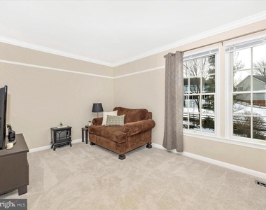 2422 Cobblestone Way - Photo Thumbnail 24