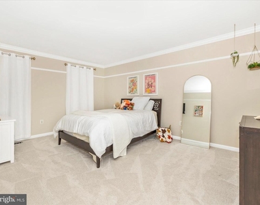 2422 Cobblestone Way - Photo Thumbnail 35