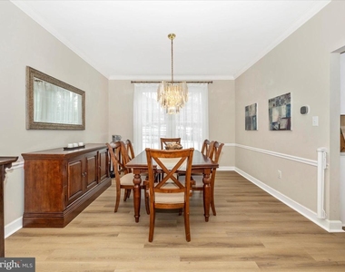 2422 Cobblestone Way - Photo Thumbnail 8