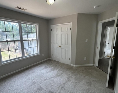 644 Coleman Street - Photo Thumbnail 4