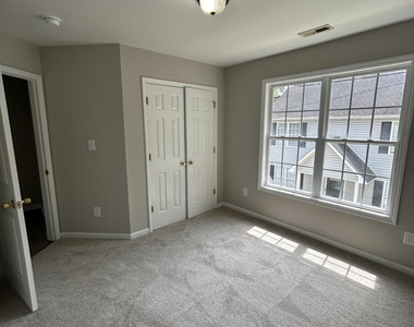 644 Coleman Street - Photo Thumbnail 5