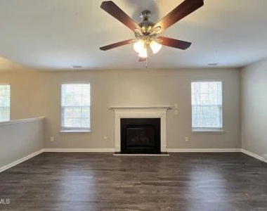 3821 Tyler Bluff Lane - Photo Thumbnail 8