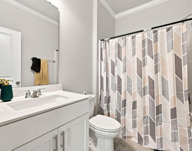 1101 Aberleigh Lane - Photo Thumbnail 6