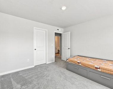 1101 Aberleigh Lane - Photo Thumbnail 25