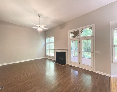 413 Perry Creek Drive - Photo Thumbnail 5