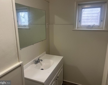 276 E Main Street - Photo Thumbnail 17