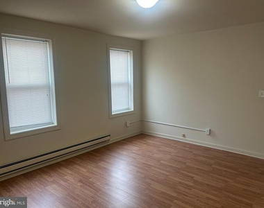 276 E Main Street - Photo Thumbnail 7