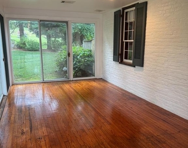 2839a Uniontown Road - Photo Thumbnail 8