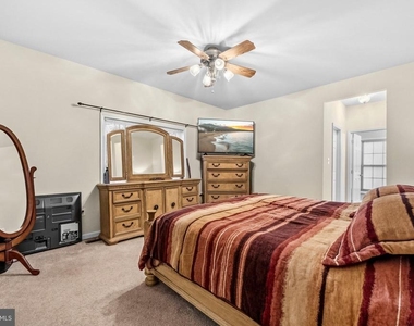 14715 Jennifer Court - Photo Thumbnail 25