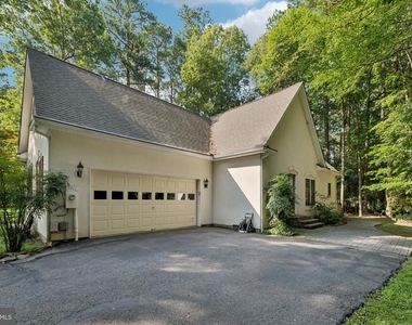 14715 Jennifer Court - Photo Thumbnail 2