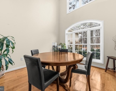 14715 Jennifer Court - Photo Thumbnail 18