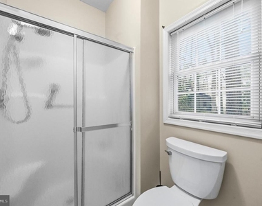14715 Jennifer Court - Photo Thumbnail 31