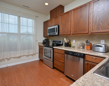 100 Stratford Lakes Drive - Photo Thumbnail 1