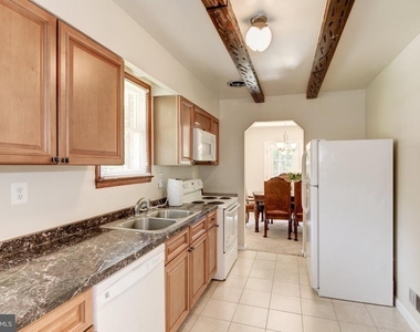 6275 Fenwick Road - Photo Thumbnail 2