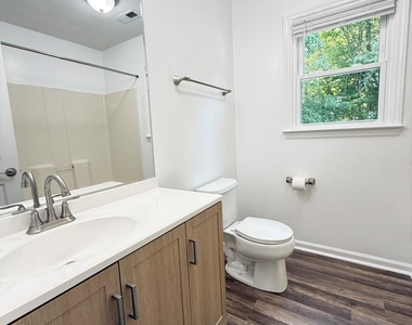 401 Holly Berry Lane - Photo Thumbnail 22