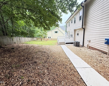 401 Holly Berry Lane - Photo Thumbnail 36