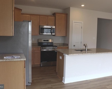 10728 Millport St - Photo Thumbnail 5