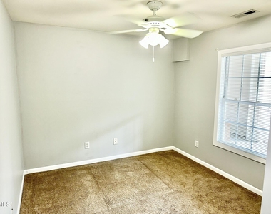 2800 Trailwood Pines Lane - Photo Thumbnail 5