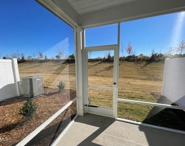 5010 Tura Street - Photo Thumbnail 18
