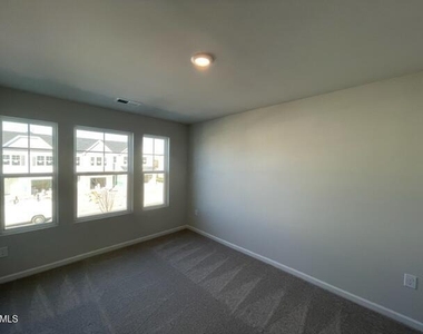 5010 Tura Street - Photo Thumbnail 13