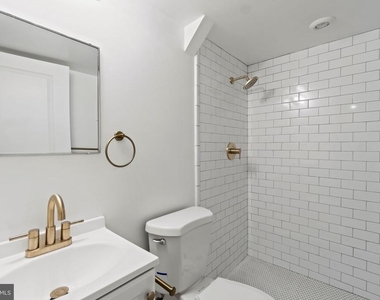 1008 Boyd Street - Photo Thumbnail 22