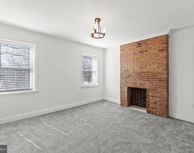 1008 Boyd Street - Photo Thumbnail 12