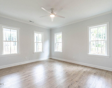 328 Green Pines Estates Drive - Photo Thumbnail 11