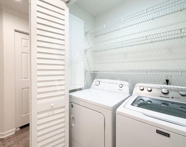 413 New Kent Place - Photo Thumbnail 22
