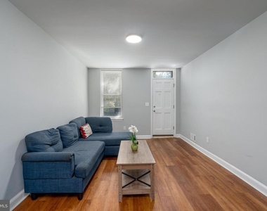 408 Chester Street N - Photo Thumbnail 2
