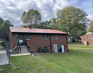 710 N Wilba Road - Photo Thumbnail 7