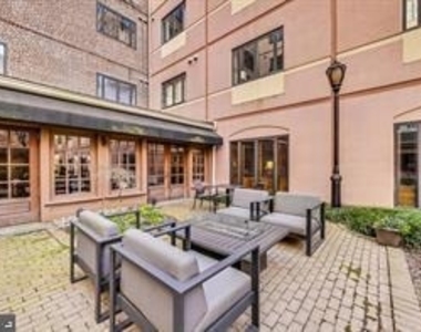 1000 Fell Street - Photo Thumbnail 12