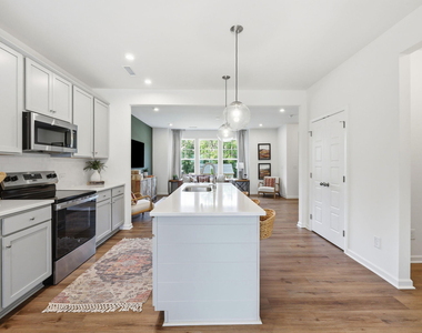 1433 Goldsboro Avenue - Photo Thumbnail 5