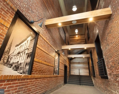 521 Saint Paul Street - Photo Thumbnail 16