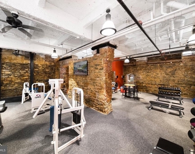 521 Saint Paul Street - Photo Thumbnail 11
