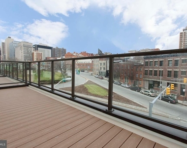 521 Saint Paul Street - Photo Thumbnail 14