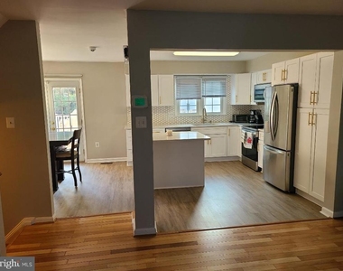 2130 Colonel Way - Photo Thumbnail 16