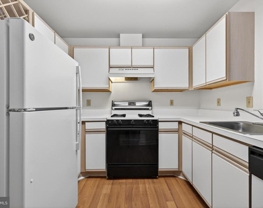 3109 River Bend Court - Photo Thumbnail 5