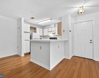 3109 River Bend Court - Photo Thumbnail 3